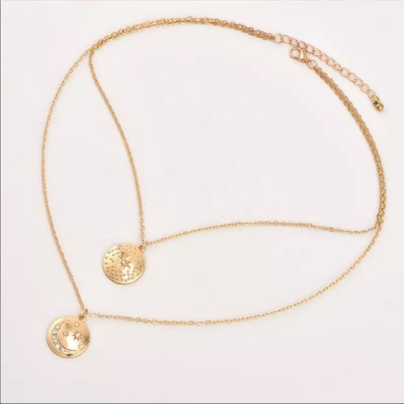 DAINTY GOLD LAYERED PENDANT NECKLACE - Picture 3 of 3